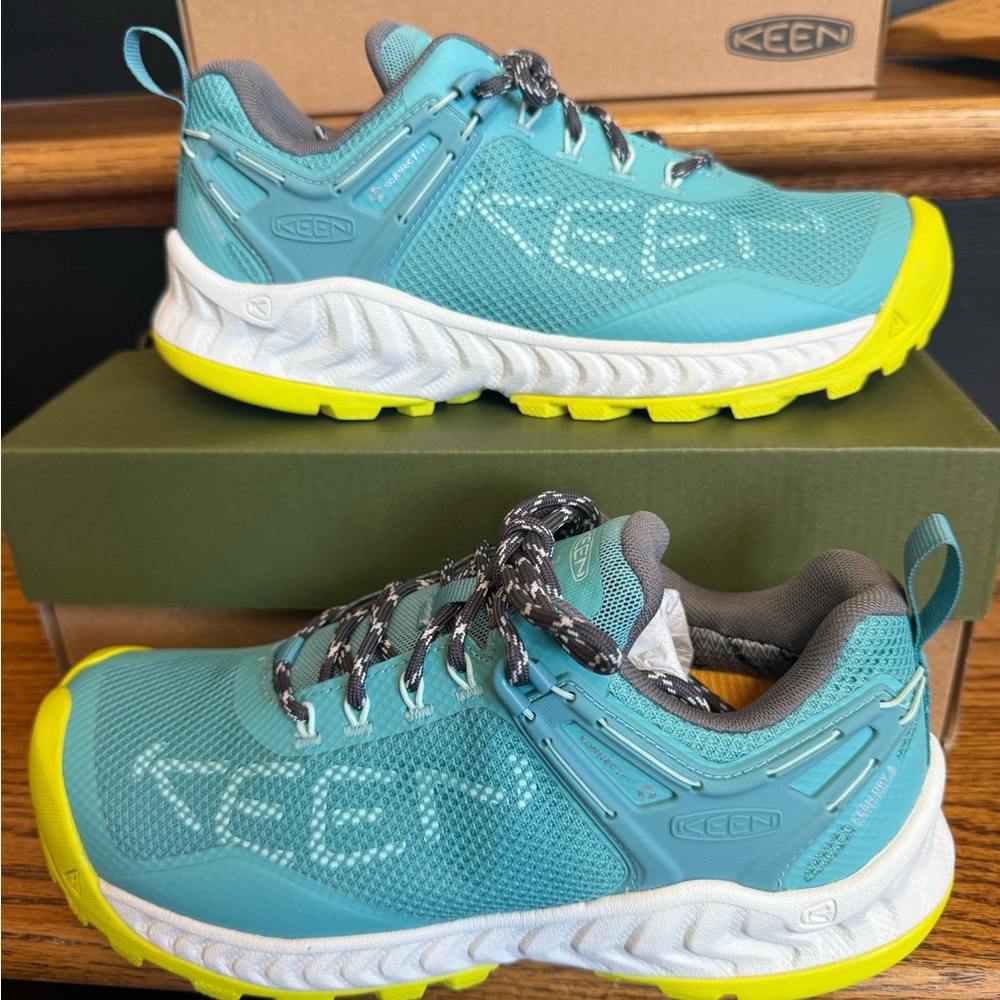 KEEN NXIS waterproof women’s sneakers